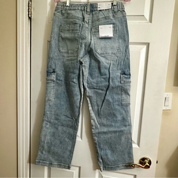 Stylish Denim Cargo Flare Jeans - Picture 5 of 8